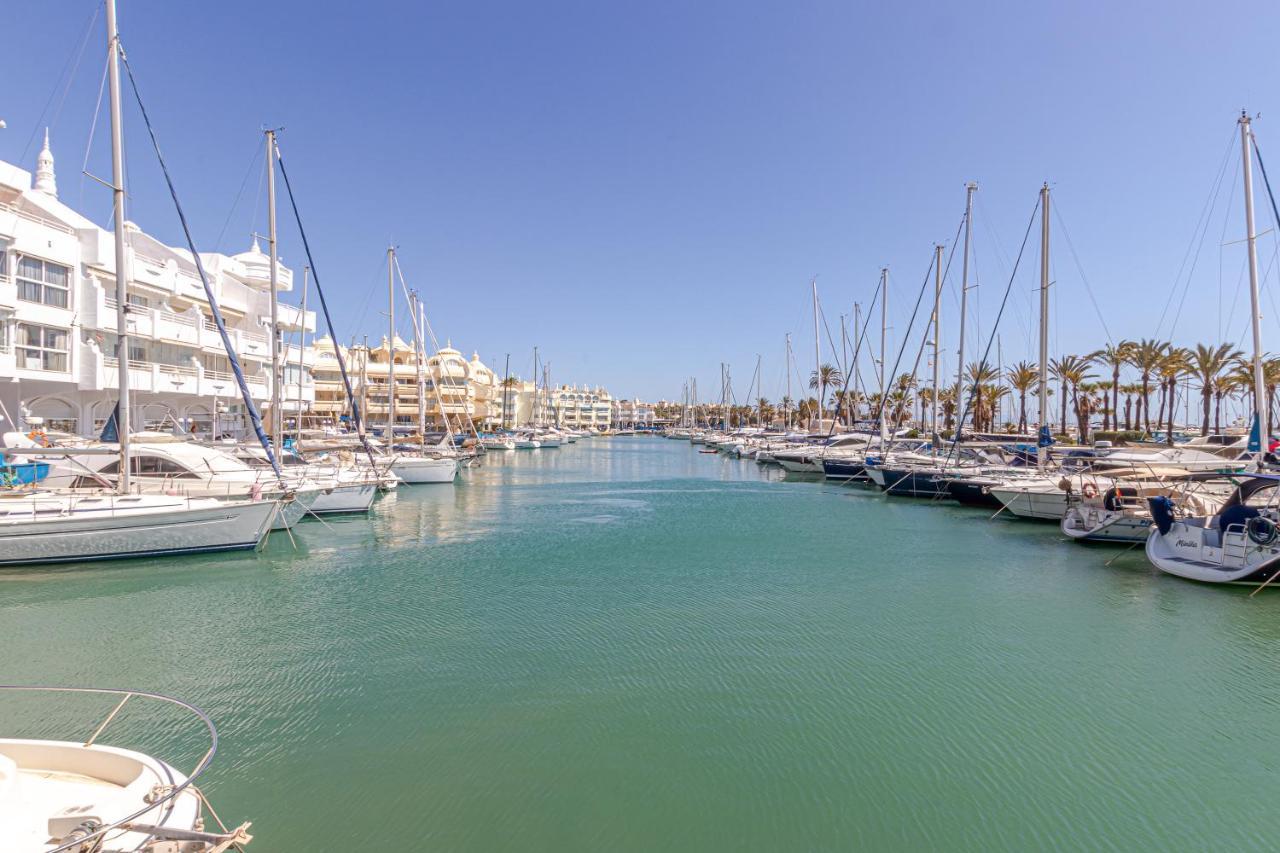 Puerto Marina Apartment เบนัลมาเดนา ภายนอก รูปภาพ