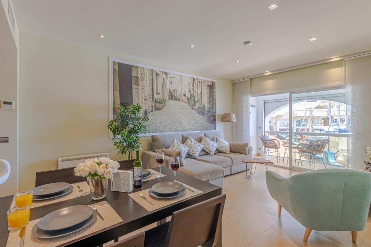 Puerto Marina Apartment เบนัลมาเดนา ภายนอก รูปภาพ