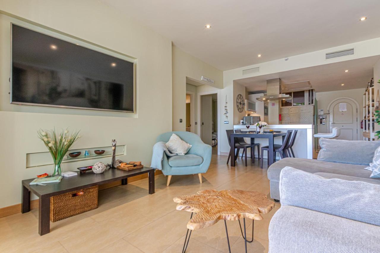 Puerto Marina Apartment เบนัลมาเดนา ภายนอก รูปภาพ