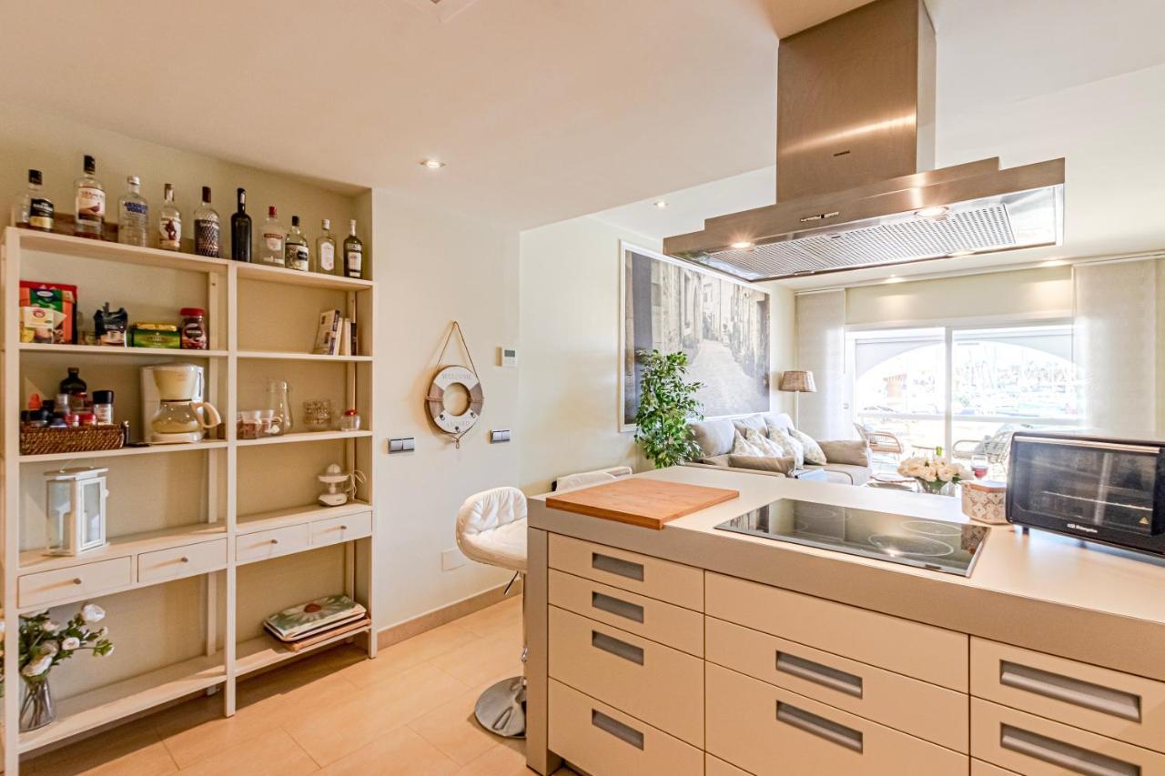 Puerto Marina Apartment เบนัลมาเดนา ภายนอก รูปภาพ