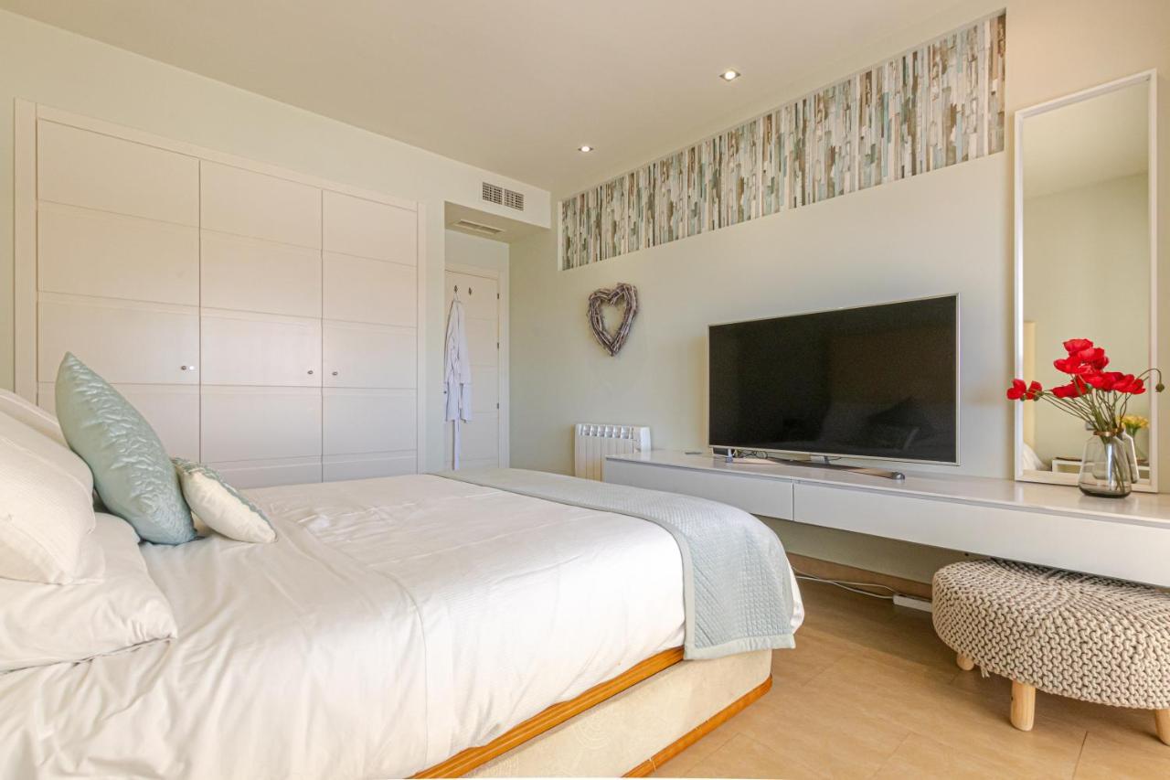 Puerto Marina Apartment เบนัลมาเดนา ภายนอก รูปภาพ