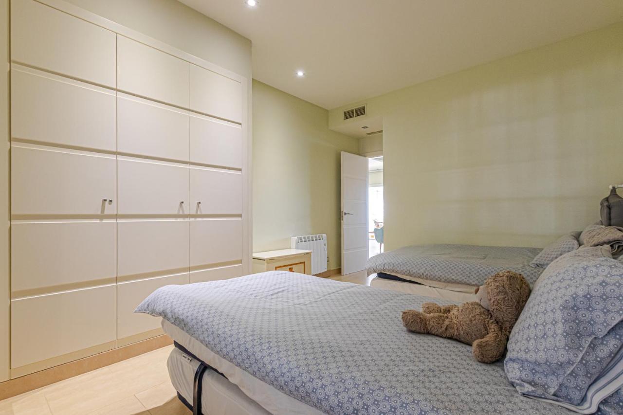 Puerto Marina Apartment เบนัลมาเดนา ภายนอก รูปภาพ