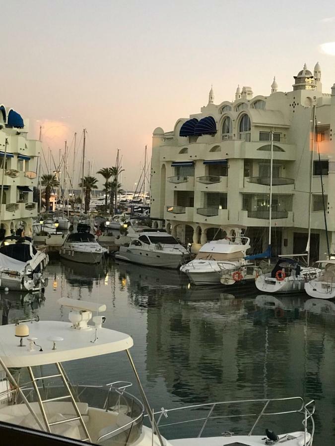 Puerto Marina Apartment เบนัลมาเดนา ภายนอก รูปภาพ